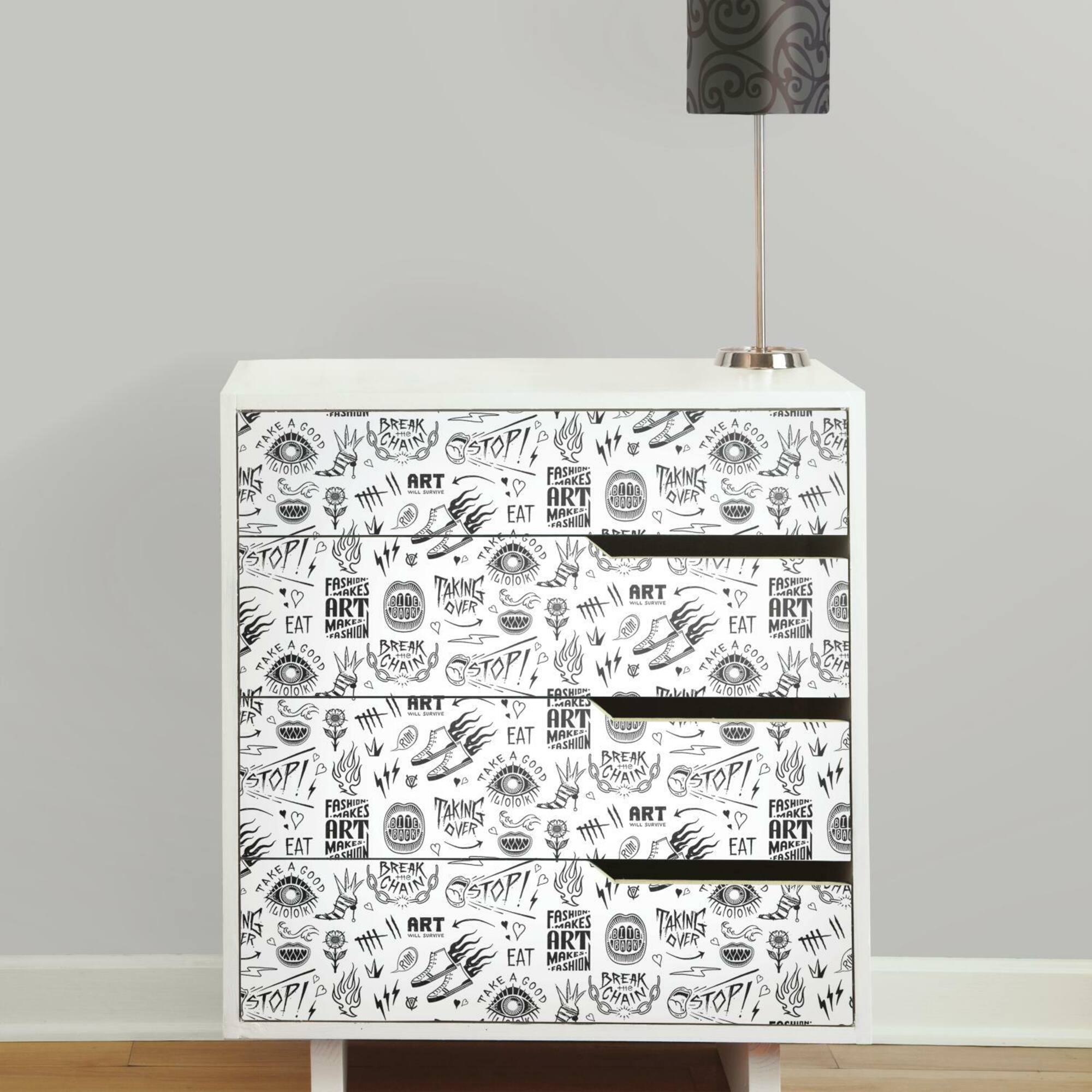 RoomMates Disney Cruella Graffiti Peel & Stick Wallpaper